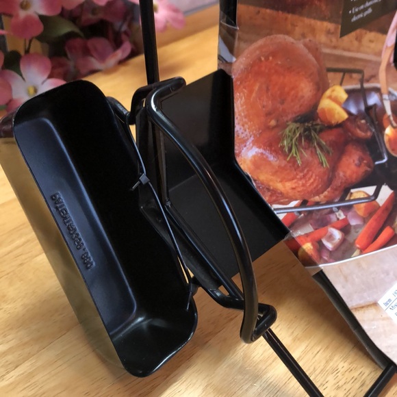 Nonstick Roasting Rack With Juice Preserver - Picture 5 of 11